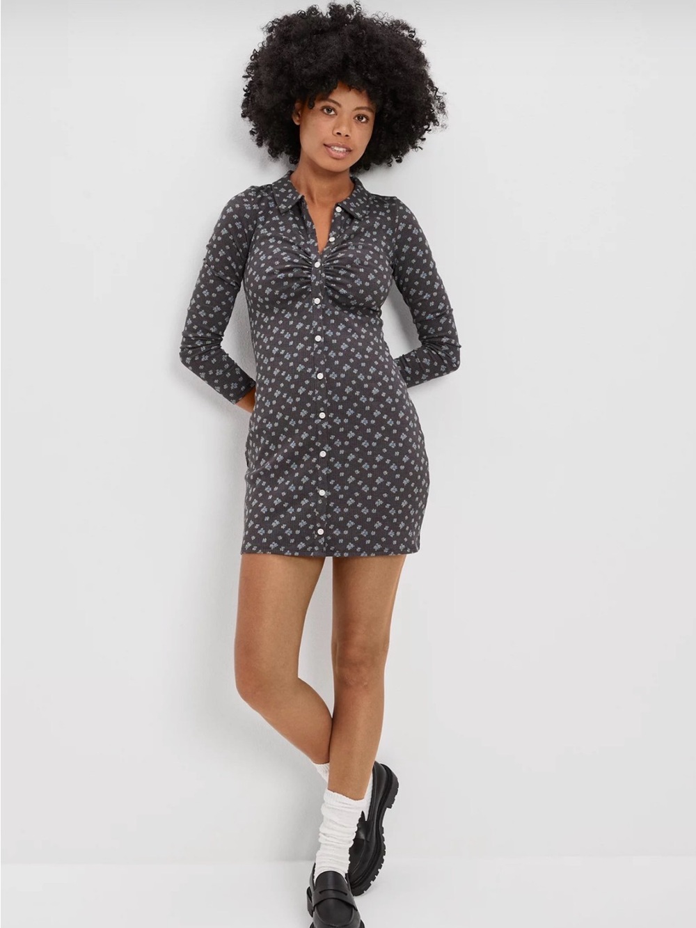 American Eagle Cotton Knit Ruched Front Long-Sleeve Mini Shirt Dress Floral Grey